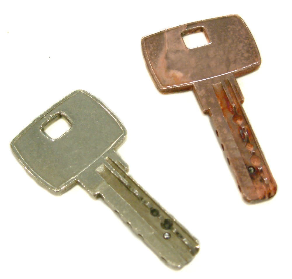 Verkupferung eines Schlüssels aus Metall