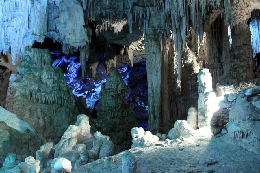 Tropsteinhöhle, Sardinien