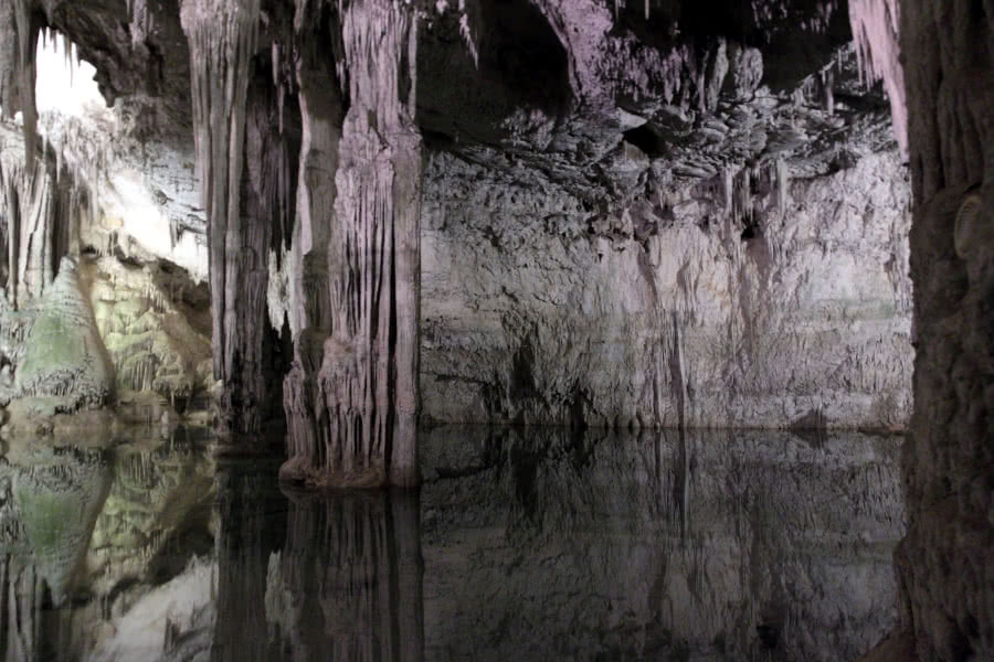 Tropsteinhöhle, Sardinien